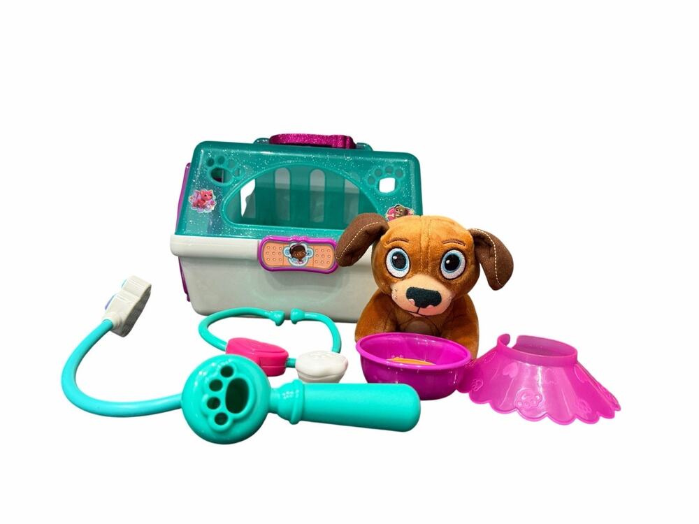 Disney Junior Doc McStuffins Vet Cartier Playset : Plush Findo & Accessories